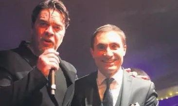 Beyaz ve Enbe’den esprili konser