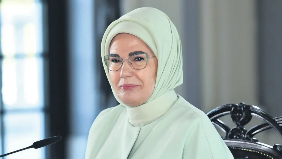 Emine Erdoğan’dan Ebeler Günü paylaşımı