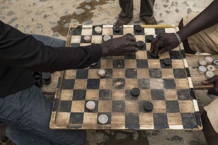 Senegal’de sömürgeciliğin izleri