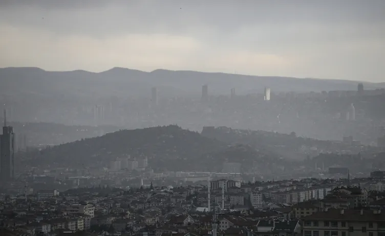 Son dakika | Ankara sular altında! Etkili sağanak yerini doluya bıraktı: Sokaklar dereye döndü, araçlar suya gömüldü