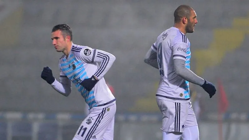 Pereira Fernandao Yu Istatistikler Van Persie Yi Gosteriyor Sayfa 4 Spor Haberleri