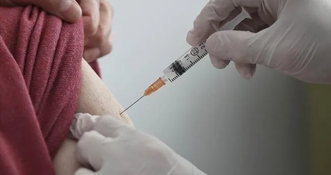 kimlere asi zorunlulugu geldi kabine toplantisi ile asi zorunlulugu geldi mi yaptirmak zorunlu mu oldu hangi mesleklere ve kimlere asi zorunlulugu geldi son dakika haberler