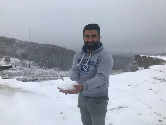 Edirne’nin yüksek kesimlerinde kar yağışı etkili oluyor