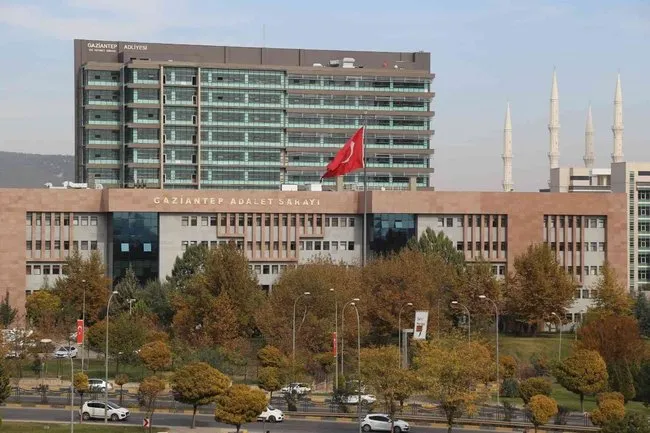 Bebeğini döven baba tutuklandı