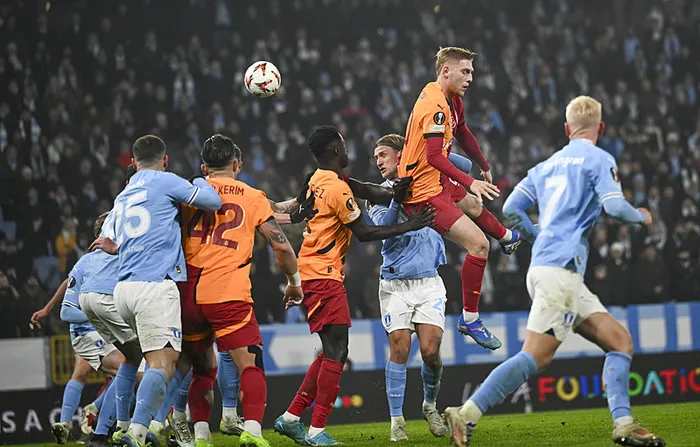 malmo-galatasaray-canli-aslan-malmo-deplasmaninda-macta-ikinci-yari-basladi-1734029622709.jpeg