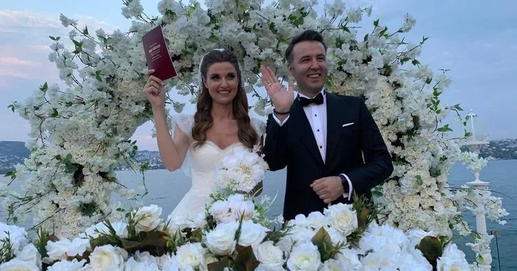 Ünlü moderatör Mehmet Akif Ersoy ve spiker eşi Pınar Erbaş boşanmanın eşiğinden döndü!