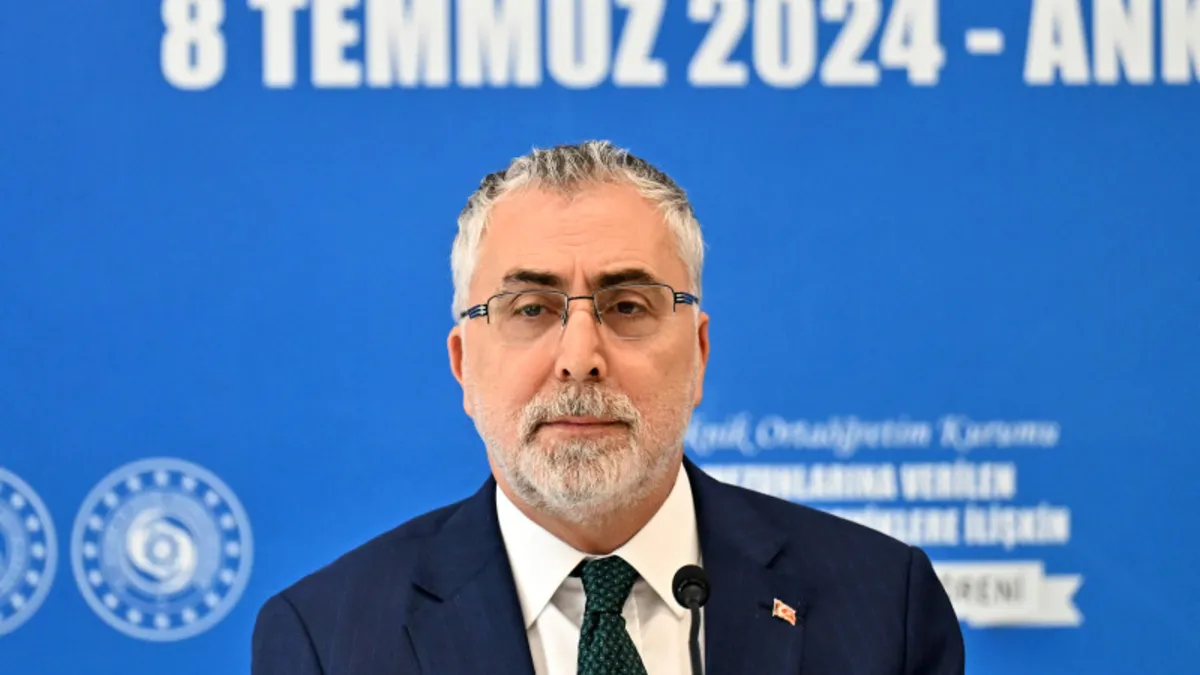 Bakan Işıkhan: İşsizlik oranı son 10 yılın en düşük seviyesinde Bakan Işıkhan: İşsizlik oranı son 10 yılın en düşük seviyesinde