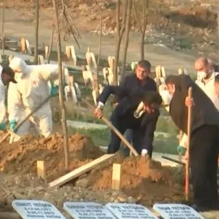 Son dakika haberi: Türkiye'yi sarsan siyanürlü intihar olayında şok gelişme! 4 kardeşin cenazesinde...