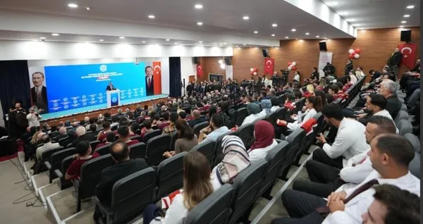 lise-acan-bakan-yusuf-tekin-turkiyedeki-herkes-demokrasiden-yana-tavir-almali-1792163300960.jpg
