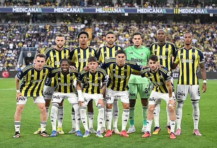 Son dakika haberi: Fenerbahçe - Trabzonspor maçında olay olan iki karar! Kadıköy’de önce gol iptali, sonra kırmızı kart...