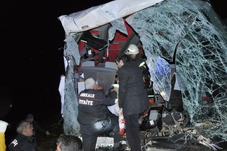 Kırıkkale’de yolcu otobüsü ile kamyon çarpıştı