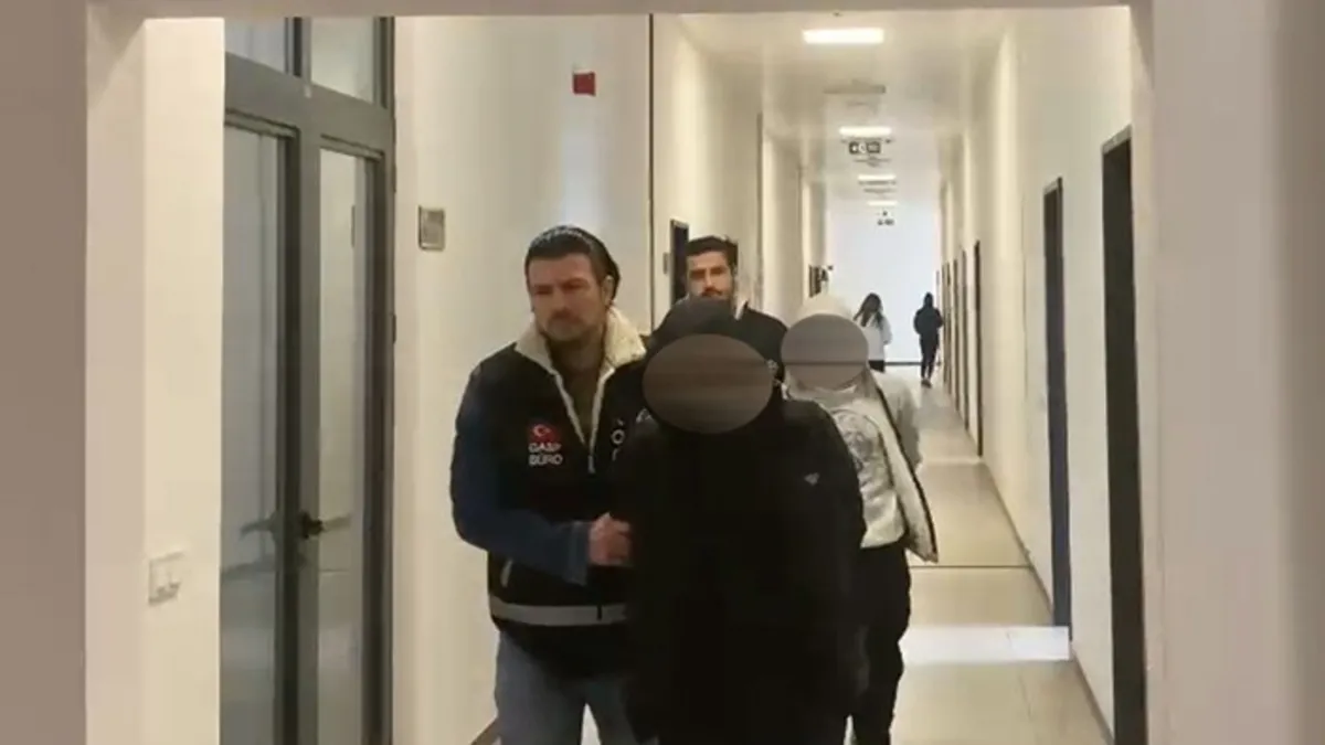 Kartepe’de iş yerine kurşun yağdırdılar: 1 tutuklama Kartepe’de iş yerine kurşun yağdırdılar: 1 tutuklama