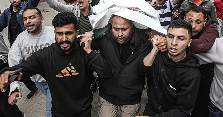 Katil İsrail’den Gazze’nin güneyine İHA saldırısı: 1 Filistinli hayatını kaybetti