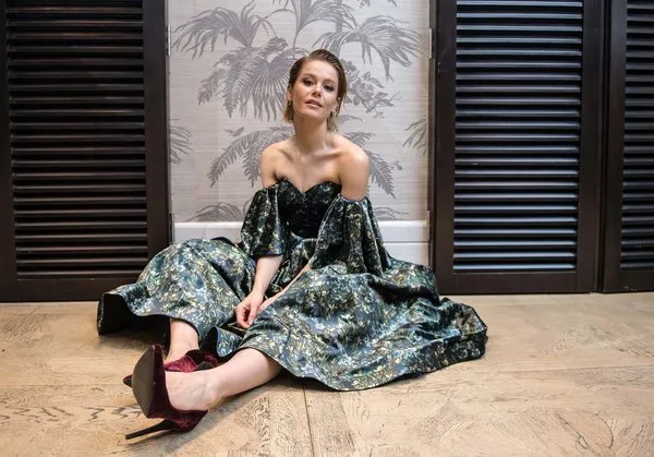 Burcu Biricik bu kez içindeki karanlığı keşfedecek