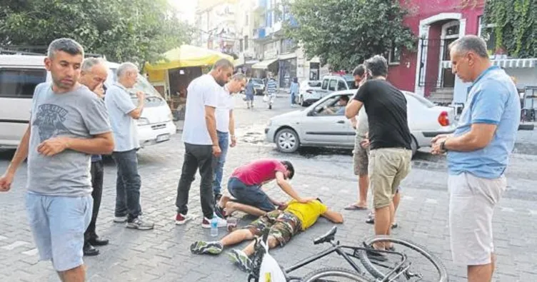 Bisikletli Afgan gence araba çarptı
