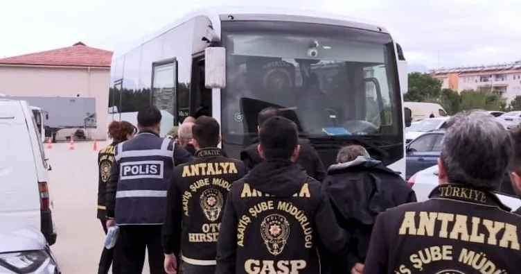 Antalya merkezli dolandırıcılık operasyonunda 8 zanlı tutuklandı
