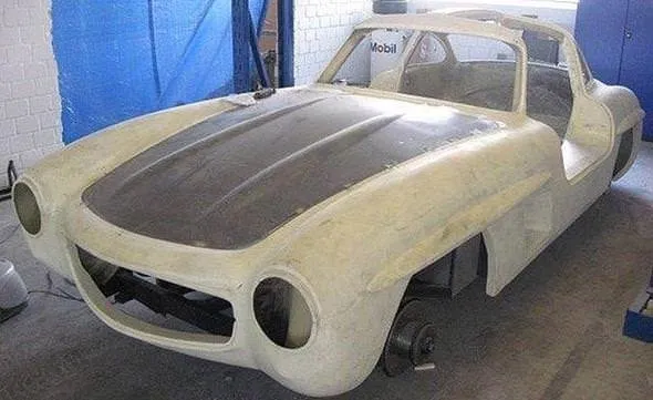 Rus gencin otomobili görenleri kendine hayran bıraktı