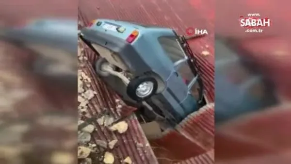 Otomobil çatıya düştü, sürücü yaralandı | Video