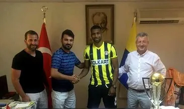Menemenspor, İbrahim Sangare ile 2 yıllık sözleşme imzaladı