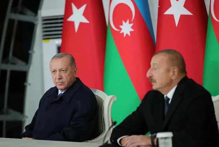son-dakika-baskan-erdogandan-azerbaycan-donusu-carpici-mesajlar-ben-taarruzdayim-kitabimda-geri-adim-atmak-yok-1635321357946.jpg