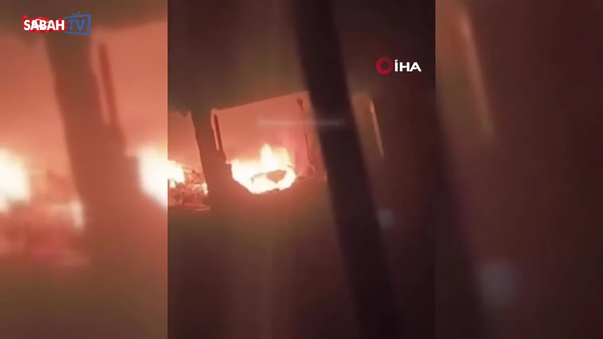 İsrail, Gazze’de apartmanları vurdu: 9 ölü, 15 yaralı | Video videosunu izle İsrail, Gazze’de apartmanları vurdu: 9 ölü, 15 yaralı | Video videosunu izle