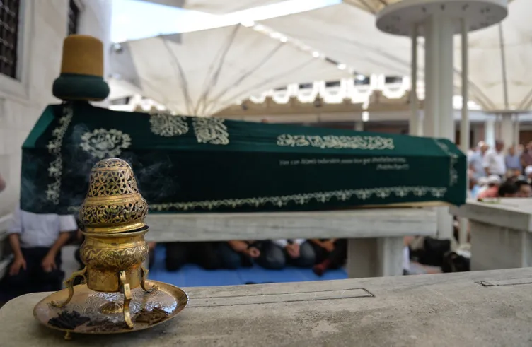 Başkan Erdoğan'dan Prof. Dr. Emin Işık'a son görev