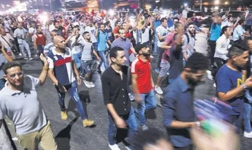 Korku duvarı Tahrir’de yıkılıyor