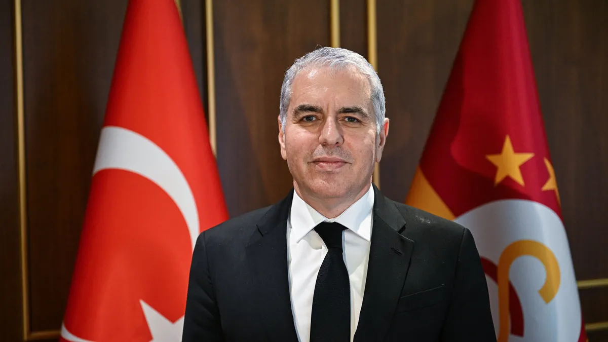 Galatasaray’dan yayın gelirleriyle ilgili hamle! Eray Yazgan açıkladı: “Gelir kaybımız olacak” Galatasaray’dan yayın gelirleriyle ilgili hamle! Eray Yazgan açıkladı: “Gelir kaybımız olacak”