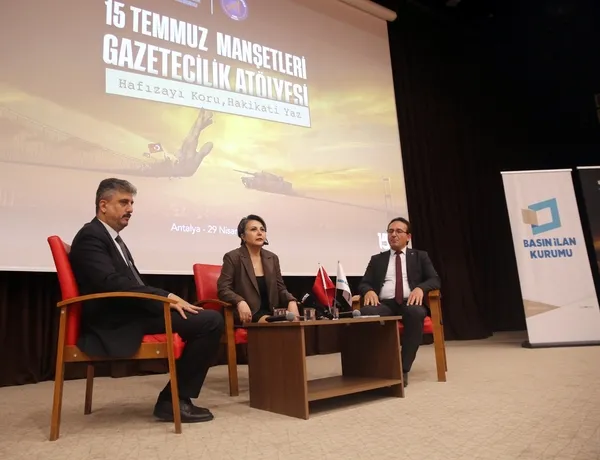 15-temmuz-mansetleri-gazetecilik-atolyesi-programinin-ilki-antalyada-ogrenciler-ile-bulustu-1777470289092.jpg