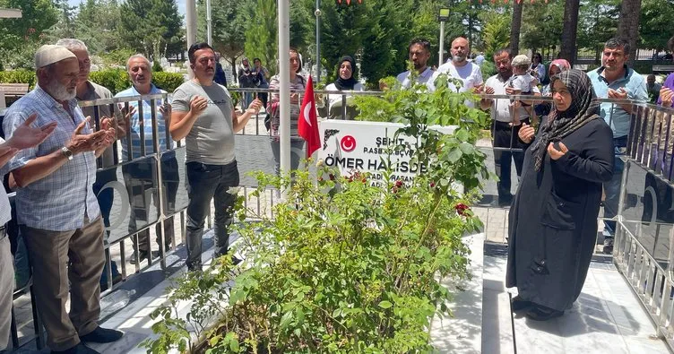 15 Temmuz hahramanlarından Ömer Halisdemir’in kabrine ziyaretçi akını