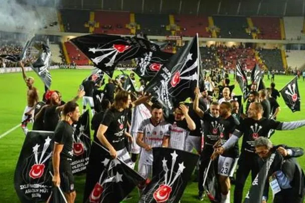 ’’Beşiktaş hak etti ama seneye pek şey gözükmüyor’’