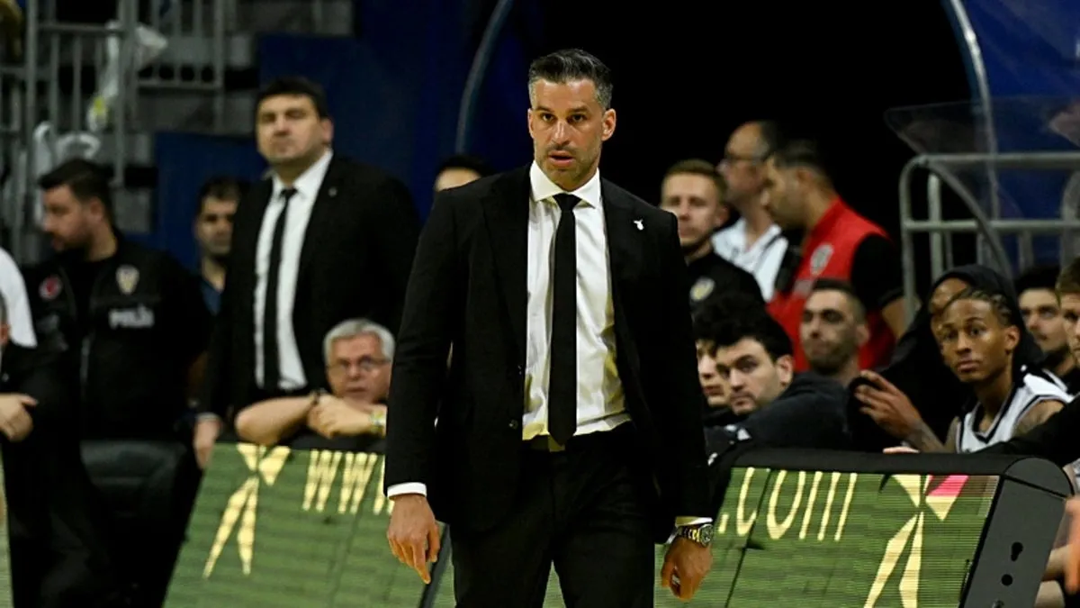 Beşiktaş’tan Fenerbahçe Beko maçı sonrası sert açıklama: “Tarihe kara bir leke olarak geçecek” Beşiktaş’tan Fenerbahçe Beko maçı sonrası sert açıklama: “Tarihe kara bir leke olarak geçecek”