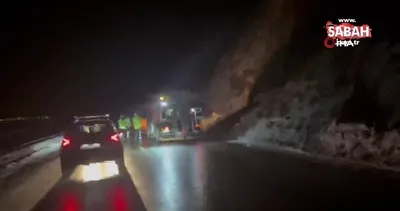 Gevaş’ta yola çığ düştü