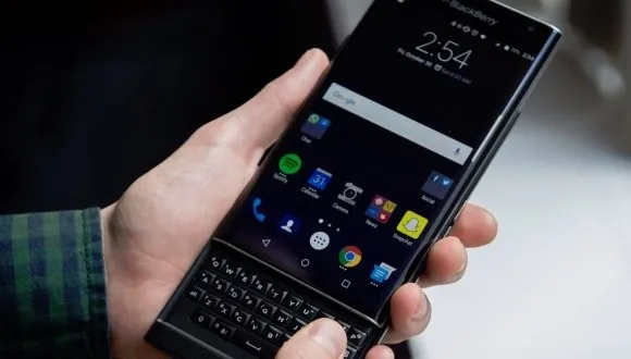 BlackBerry’nin küllerinden yeniden doğuyor