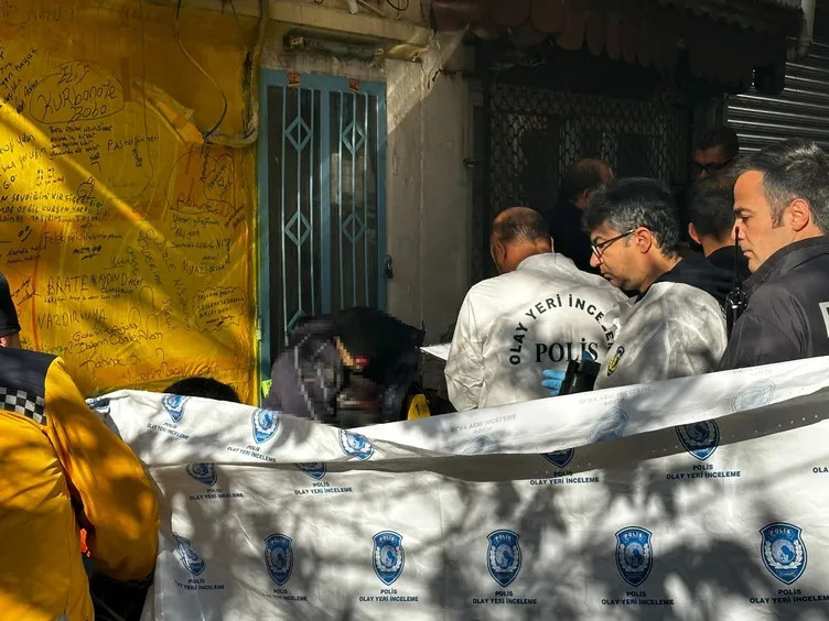 Yoldan geçenler uyuduğunu düşündü! Gerçek kan dondurdu! Meğer...