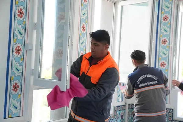 seydikemerde-ramazan-ayi-oncesi-camilerde-temizlik-1740492773585.jpg