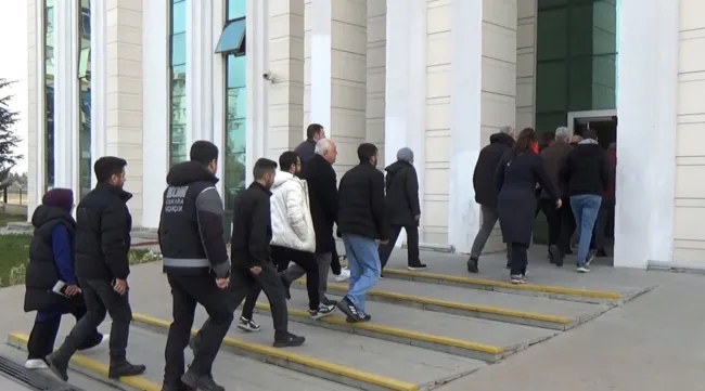 ankara-merkezli-4-ilde-change-arac-operasyonu-130-milyon-liralik-vurgun-9-gozalti-4-tutuklama-1766232609131.png (1427×793)