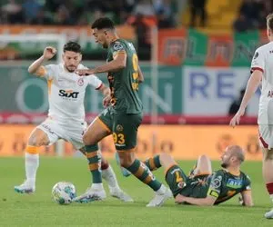 Galatasaray Alanyaspor maçı canlı izle: Maç başladı! Trendyol Süper Lig Galatasaray Alanyaspor maçı canlı yayın Beinsports 1 izle