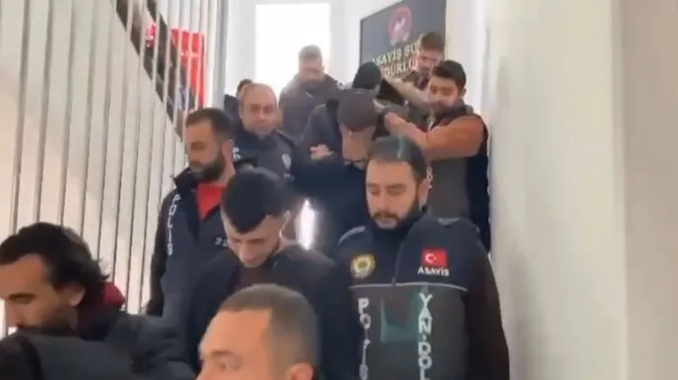 Bi’tıkla kazan çetesi yakalandı! Her dolandırma sonrasıçak sevinci! İşte o anlar...