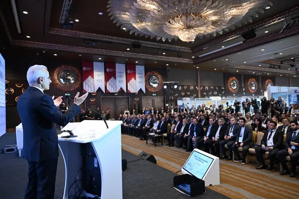 turkiye-dunyanin-en-guclu-dijital-altyapi-merkezlerinden-olacak-1781701805115.jpeg