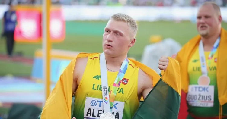 Litvanyalı atlet Mykolas Alekna, disk atmada 38 yıllık dünya rekorunu kırdı