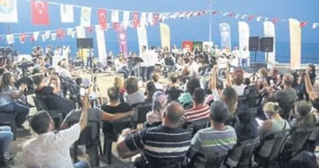 Denize sıfır müzik keyfi