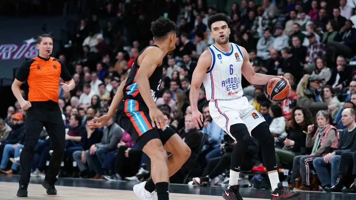 Anadolu Efes'in nefesi yetmedi!