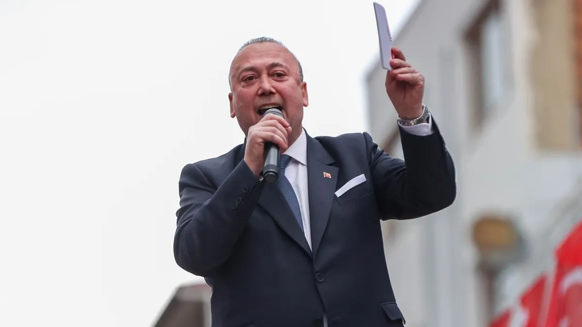 SON DAKİKA | Rüşvet soruşturmasında tutuklanmıştı! Uşak Belediye Başkanı Özkan Yalım görevden uzaklaştırıldı SON DAKİKA | Rüşvet soruşturmasında tutuklanmıştı! Uşak Belediye Başkanı Özkan Yalım görevden uzaklaştırıldı