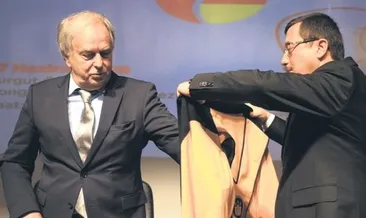 Bilgin’e fahri doktora unvanı verildi