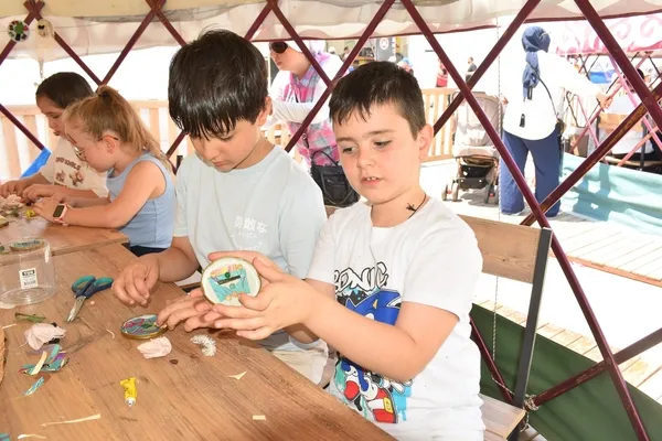 her-seyi-donusturen-festivali-1-milyonun-uzerinde-kisi-ziyaret-etti-1780835884819.jpg