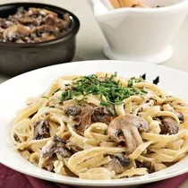 Mantar soslu makarna tarifi