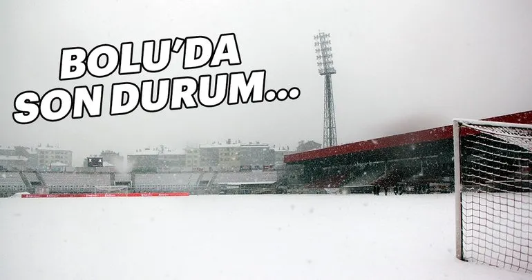 Boluspor-Galatasaray maçı öncesi stat zemini karla kaplandı