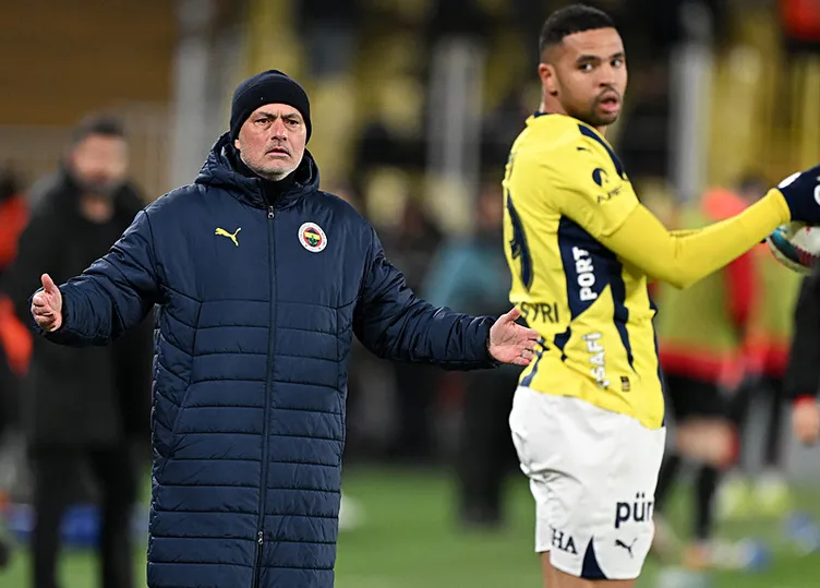 Son dakika haberi: Fenerbahçe’den 12 milyon Euro’luk sürpriz teklife ret! Mourinho’dan ayrılığa izin çıkmadı...