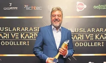 Yüksel Aytuğ’a ödül